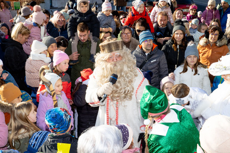 praznični sejem in prihod dedka mraza (21)